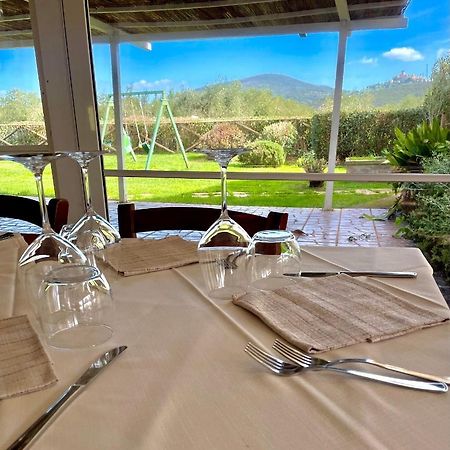 Agriturismo Il Portico カパルビオ エクステリア 写真
