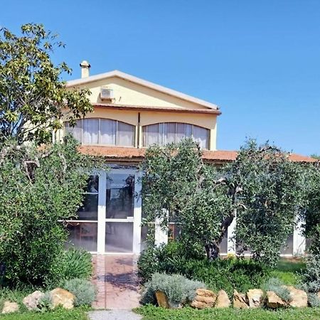 Agriturismo Il Portico カパルビオ エクステリア 写真