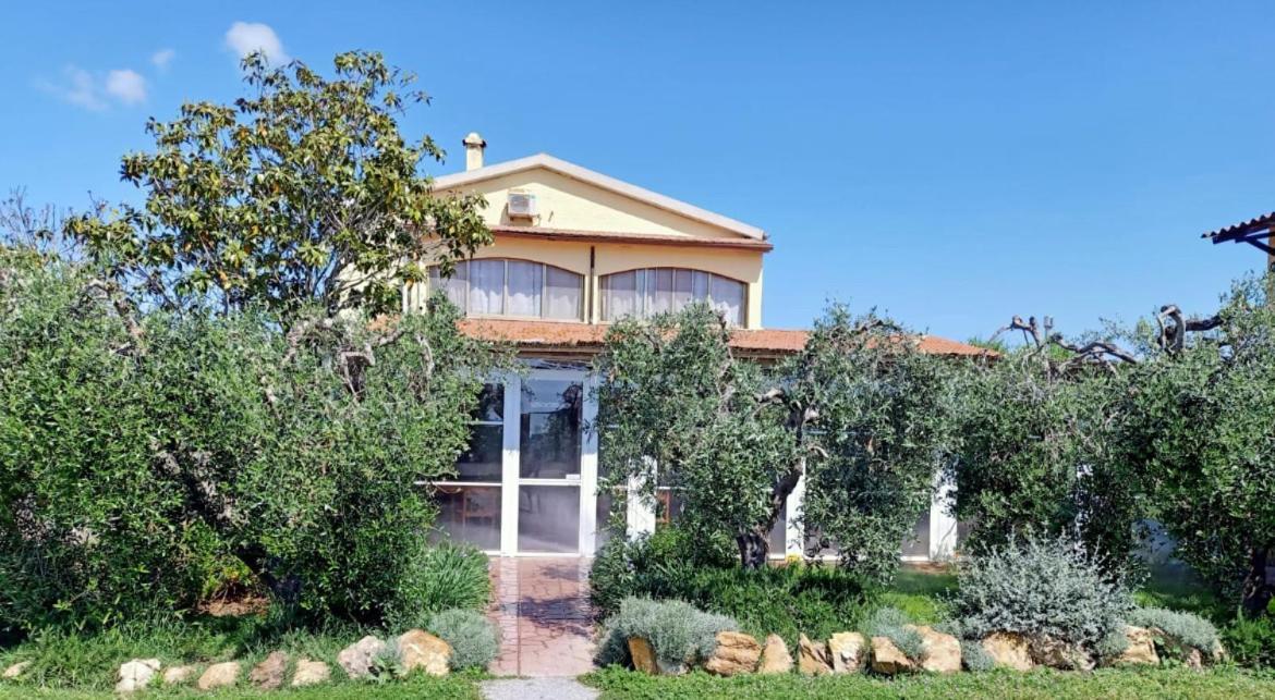 Agriturismo Il Portico カパルビオ エクステリア 写真